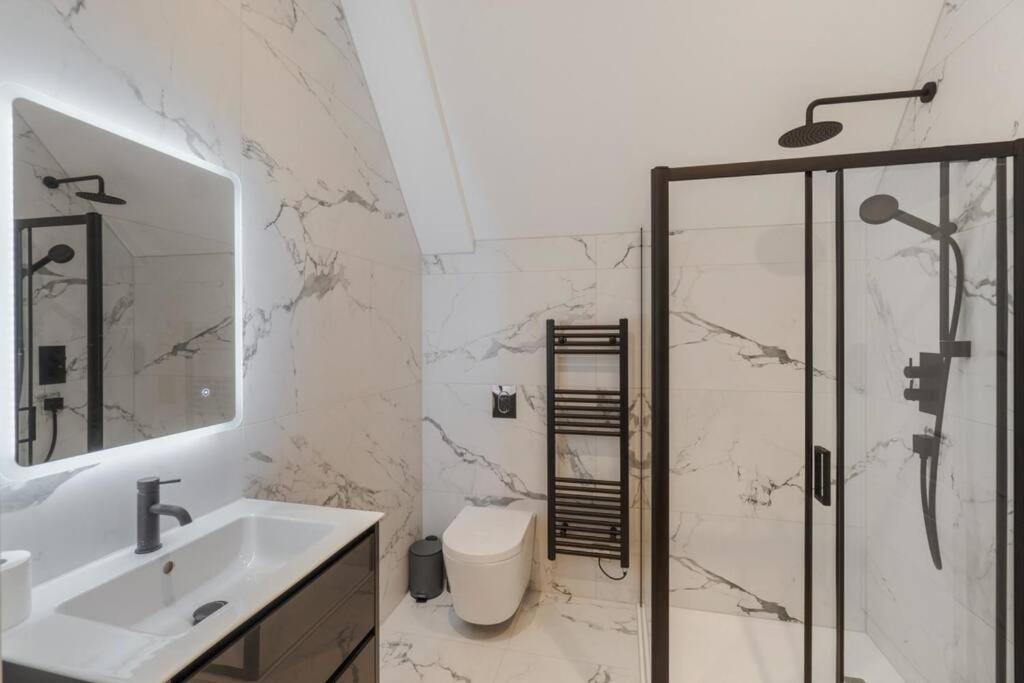 Ferienwohnung Luxury Penthouse - Castle Views - 2 Bed & Parking Windsor Exterior foto