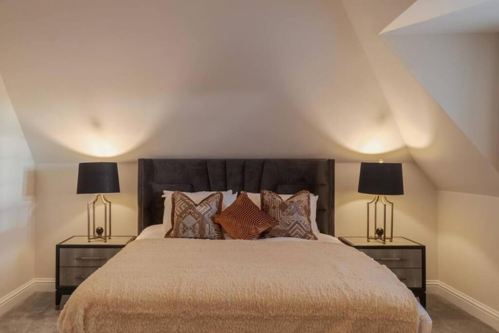 Ferienwohnung Luxury Penthouse - Castle Views - 2 Bed & Parking Windsor Exterior foto